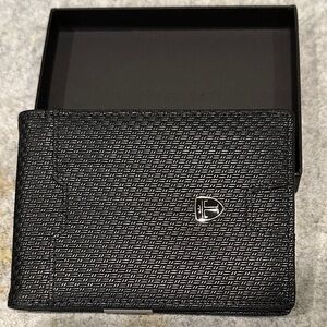 Travando Black Textured Card Holder